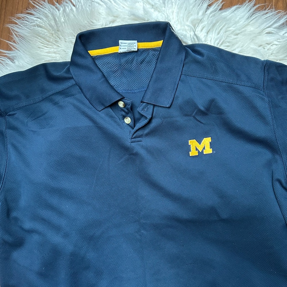Columbia Michigan Wolverines Shortsleeve Polo